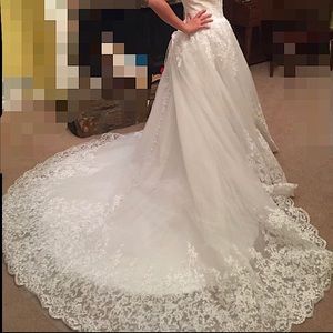 Wedding dress